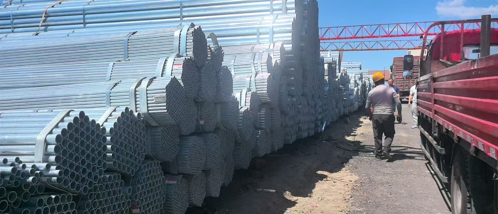 Galvanized pipe storage7 Galvanized pipe storage7